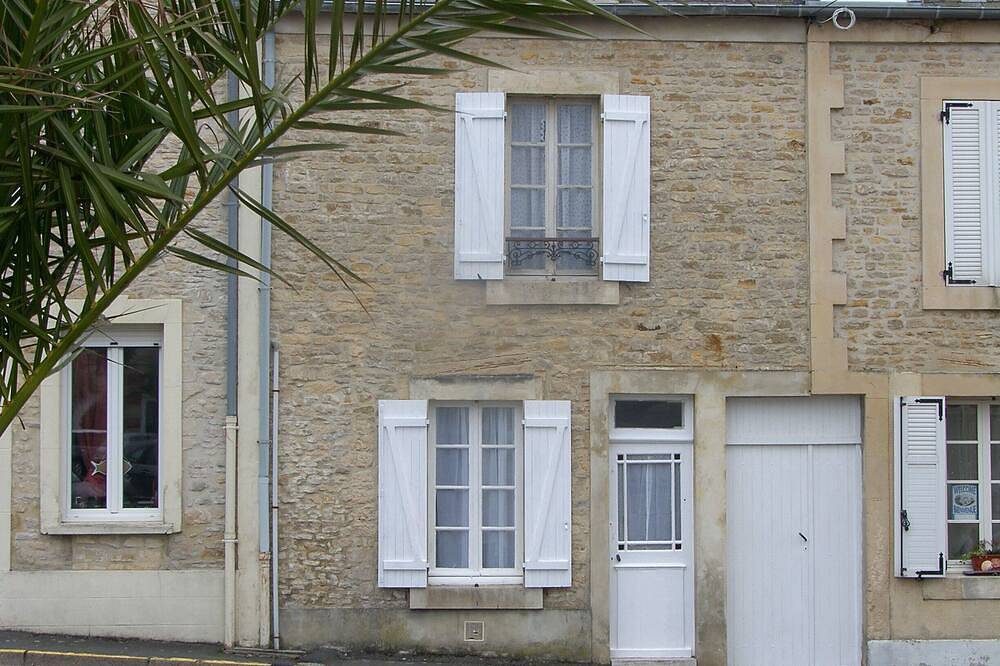 Authentisches Fischerhaus 70 Meter vom Meer entfernt in Saint-Benoît-de-l'Aure, Bayeux und Umgebung