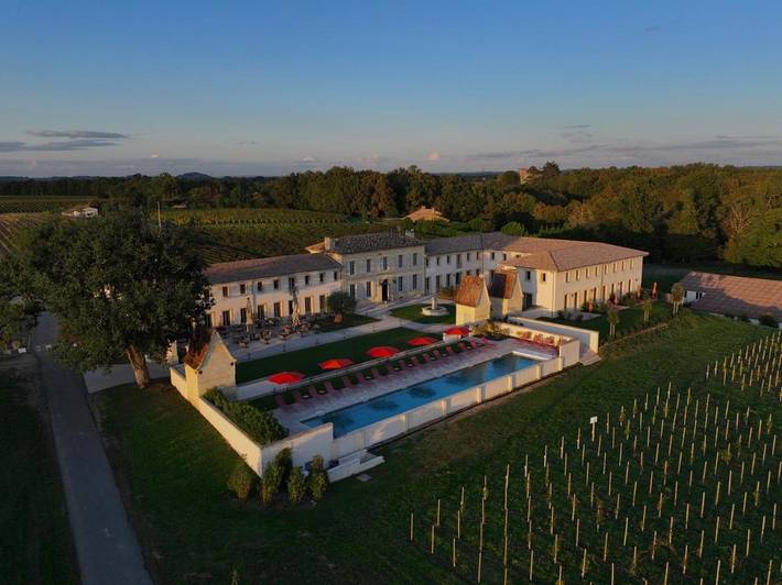 Hôtel pour 2 personnes, avec jardin ainsi que piscine et vue, animaux acceptés à Arveyres - 3