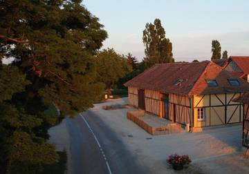 Gîte pour 10 personnes, avec terrasse à Piney