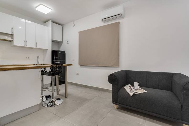 Estudio entero, Estudio Vacacional 'Loft De Interior En El Centro' con Wi-Fi y Aire Acondicionado in Distrito Salud-La Salle, Santa Cruz de Tenerife