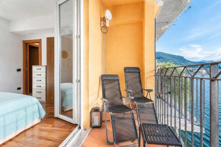Ferienwohnung für 3 Personen, mit Seeblick und Ausblick sowie Balkon, mit Haustier - 1