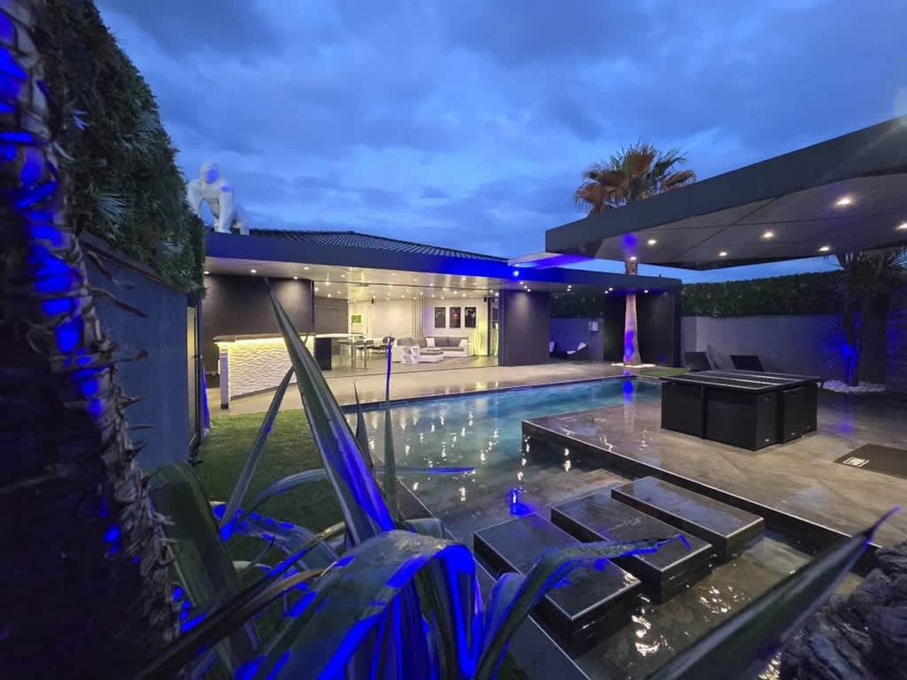 Villa familiar con piscina cerca de Béziers in Lignan-sur-Orb, Region de Béziers