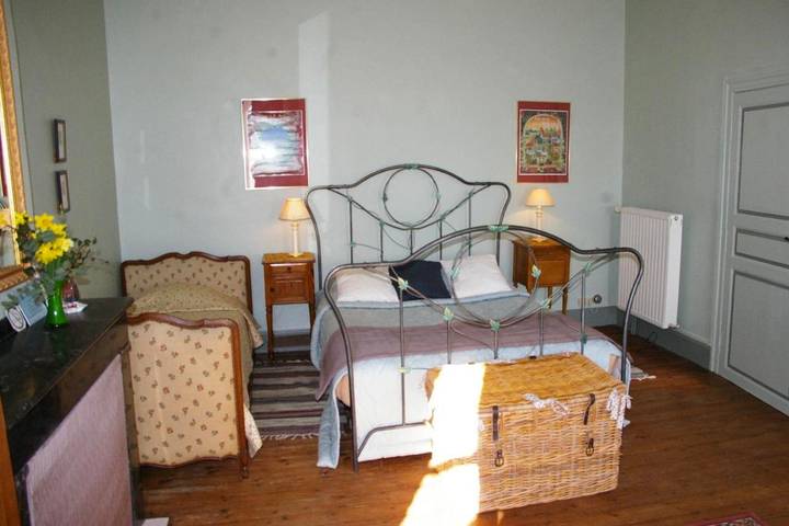 Chambre d’hôte pour 2 personnes, avec vue ainsi que jardin et piscine dans l' Ariège - 4