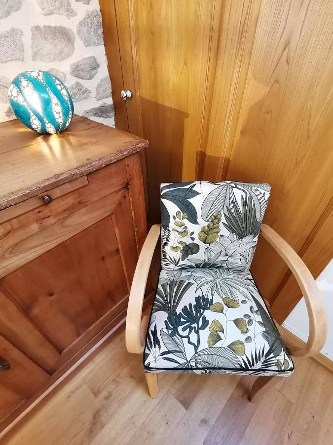 Location de vacances pour 2 personnes, avec jardin à Ladignac-le-Long - 2