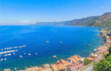 Gîte pour 4 personnes, avec balcon à Melito di Porto Salvo