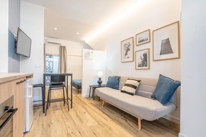 Ferienwohnung für 3 Personen, mit Terrasse in Valencia