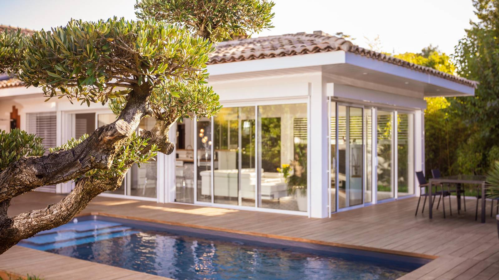 Vom Architekten entworfene Villa mit beheiztem Pool und privatem Whirlpool in Carnas, Mittelmeerküste (Frankreich)