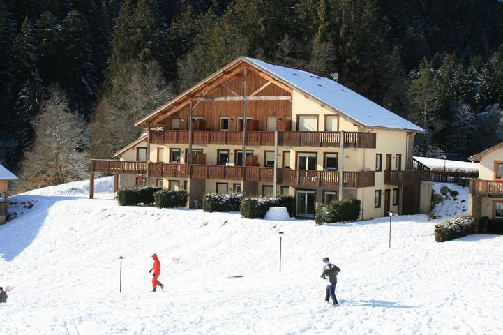 Appartement de vacances pour 4 personnes, avec balcon et vue sur le lac