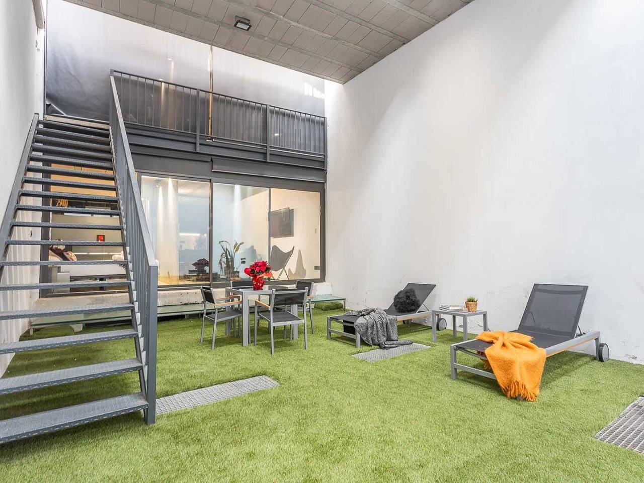 Ganze Ferienwohnung, Charmante Wohnung mit Gemeinschaftsterrasse in Sant Gervasi in Barcelona Zentrum, Barcelona