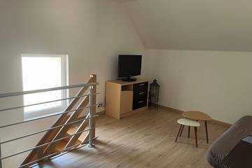 Gîte pour 10 personnes, avec jardin à Lessay