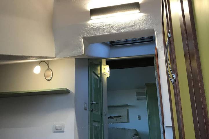 Appartamento intero, Attico monolocale in centro con terrazza panoramica su centro storico in Oristano, Campidano