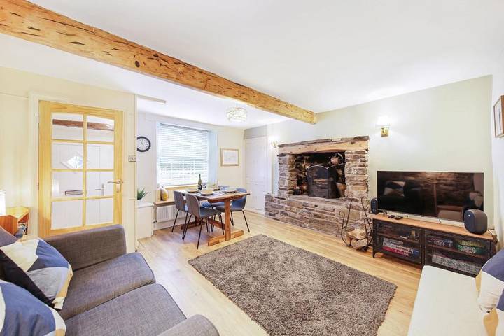 Host & Stay | Batemill Cottage in Derbyshire