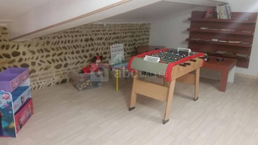 Location de vacances pour 23 personnes, avec vue et jardin, animaux acceptés à Poucharramet - 2