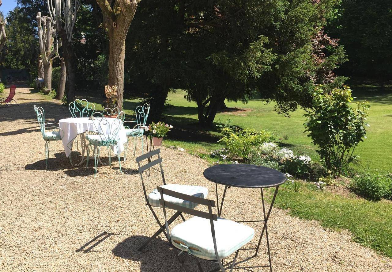 Deluxe Room (2 Adults + 1 Child) in Seine-Port, Seine-et-Marne
