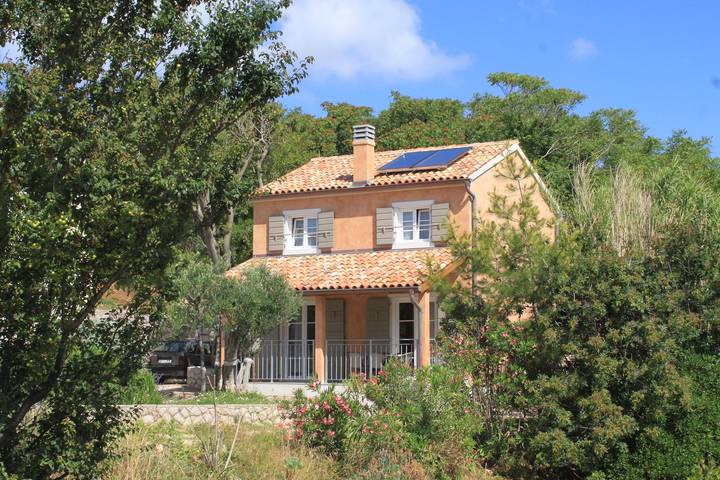 Ferienhaus für 5 Personen, mit Balkon/Terrasse auf Lošinj - 2