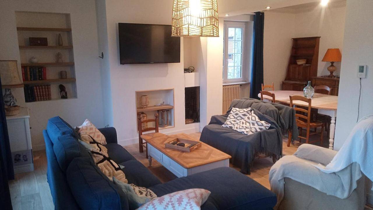 Three-Bedroom House in Ploubalay, Région de Dinan