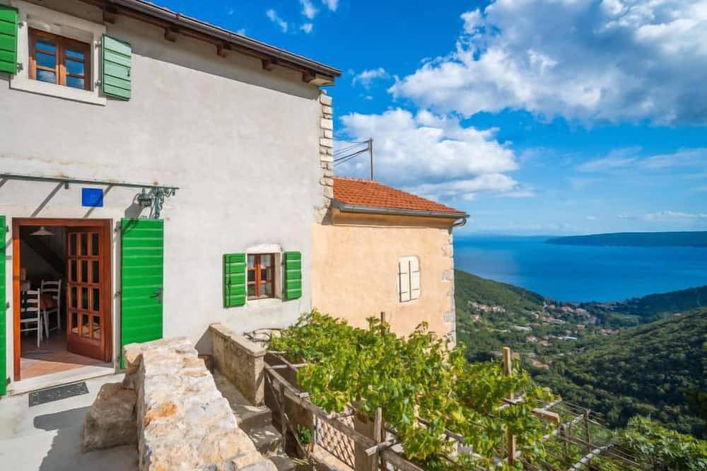 Casa vacanza a Kvarn a partire da 95€ a notte