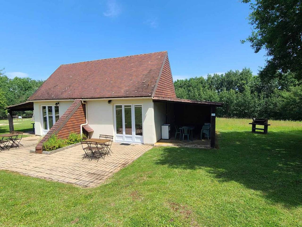 Gîte avec terrasse à La Douze, idéal pour 5 personnes in La Douze, Périgord Blanc