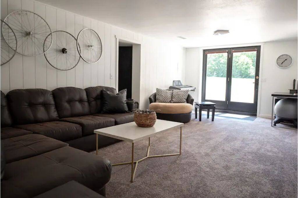 Urban Edge | Comfort & Fun: Large Game Room & Fitness Room in Decorah, Winneshiek County