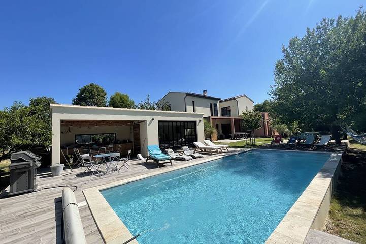 Villa pour 10 personnes, avec jardin
