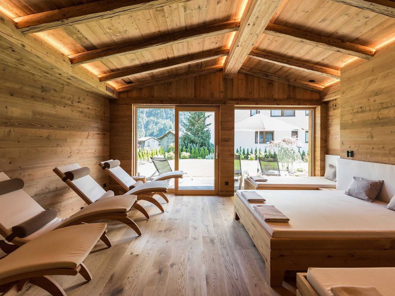Ganze Ferienwohnung, Pepi's Suites Lechtal Apartments - Typ 5 - 2 Schlafzimmer 1 Stockbett & 1 Doppelbett, 4-6 Pax in Holzgau, Allgäuer Alpen (Österreich)