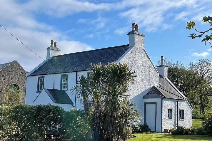 Vacation rental for 7 people, with yard the Highlands