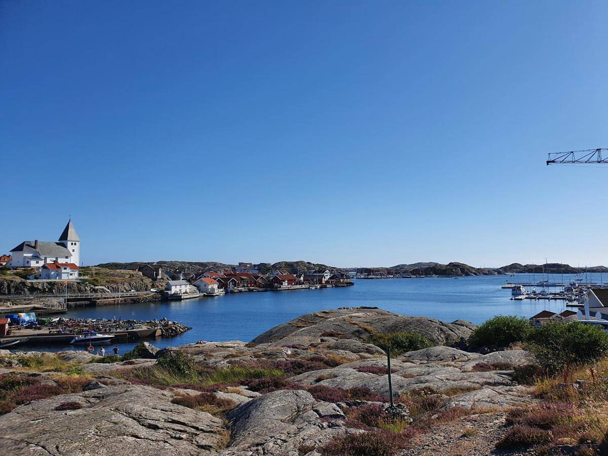 Ganze Wohnung, 50 m till bad i centrala Skärhamn in Toftenäs, Norra Västkusten