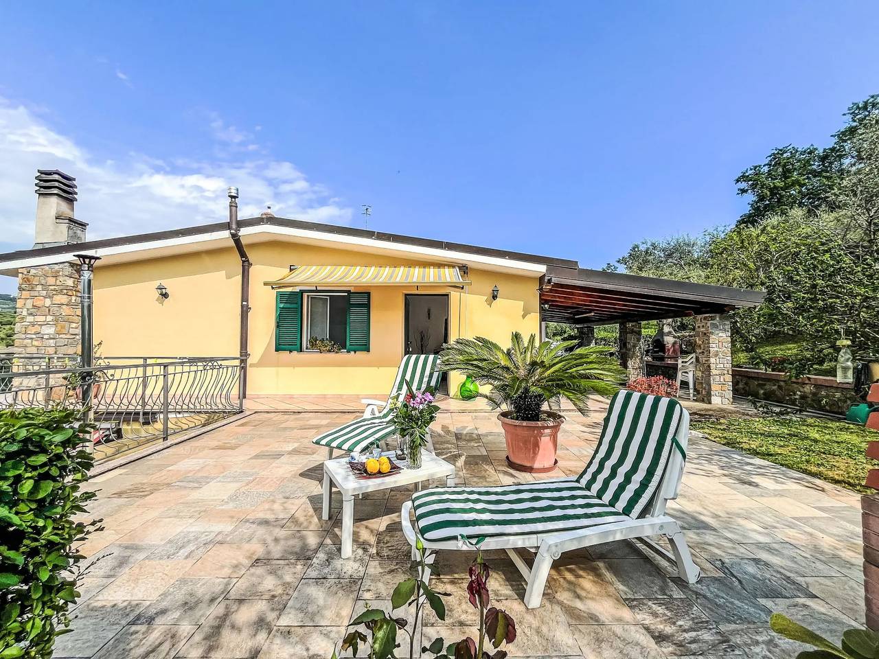 Casa 4 Persone in Poggi Imperia, Imperia