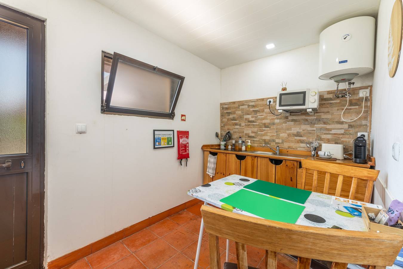 Monolocale intero, Vila Natura - Rifugio Segreto S1 con Terrazza e Giardino Condivisi, Wi-Fi in Santo António da Charneca, Halbinsel von Setúbal