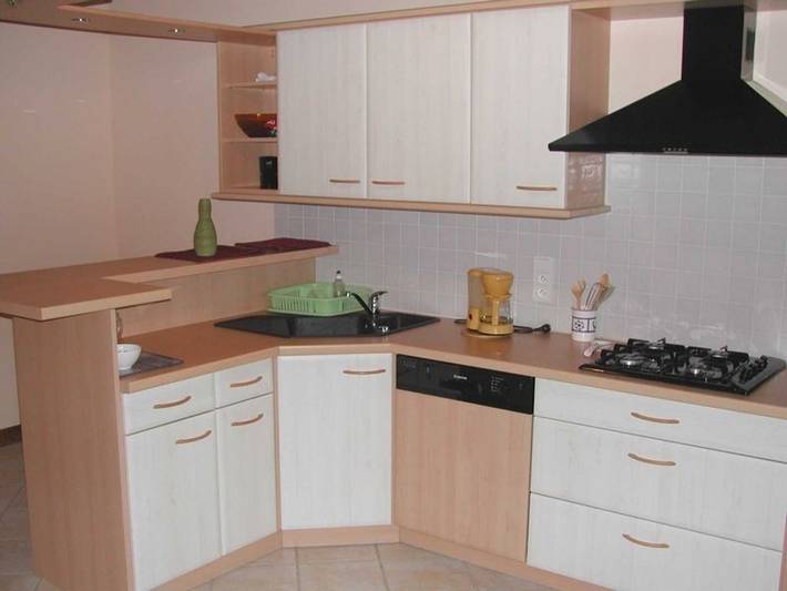 Gîte pour 6 personnes, avec terrasse et jardin, animaux acceptés à Annoville - 4