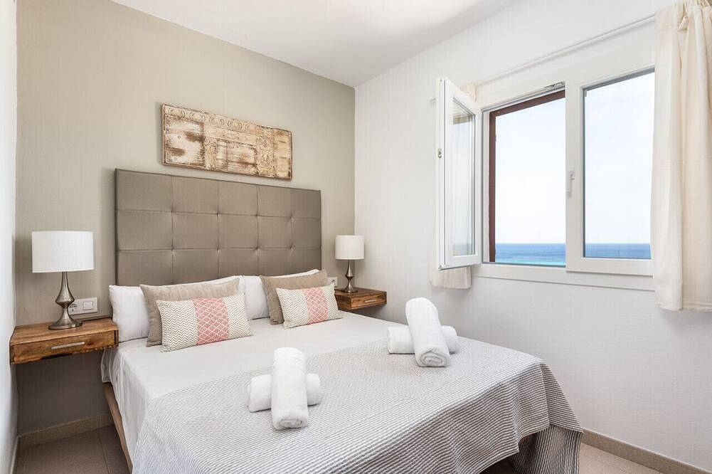 Entire apartment, Sunset Apartments, Sea views in San Jaime Mediterráneo, Alaior Municipality