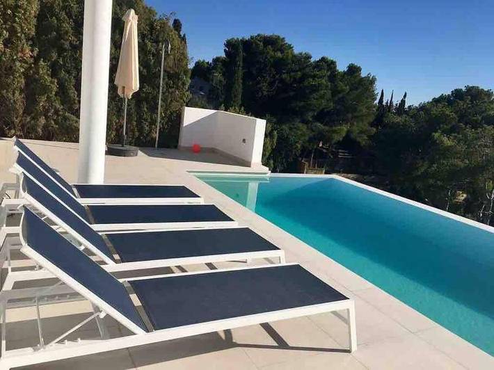 Casa rural para 6 personas, con vistas además de jardín y piscina en La Herradura - 2