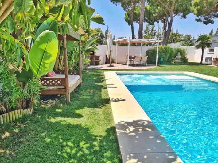 Chalet para 8 personas, con piscina además de jardín y jacuzzi en Sierra de Cádiz - 4