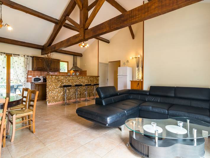 Location de vacances pour 10 personnes, avec piscine et terrasse, animaux acceptés à Blanquefort-sur-Briolance - 2