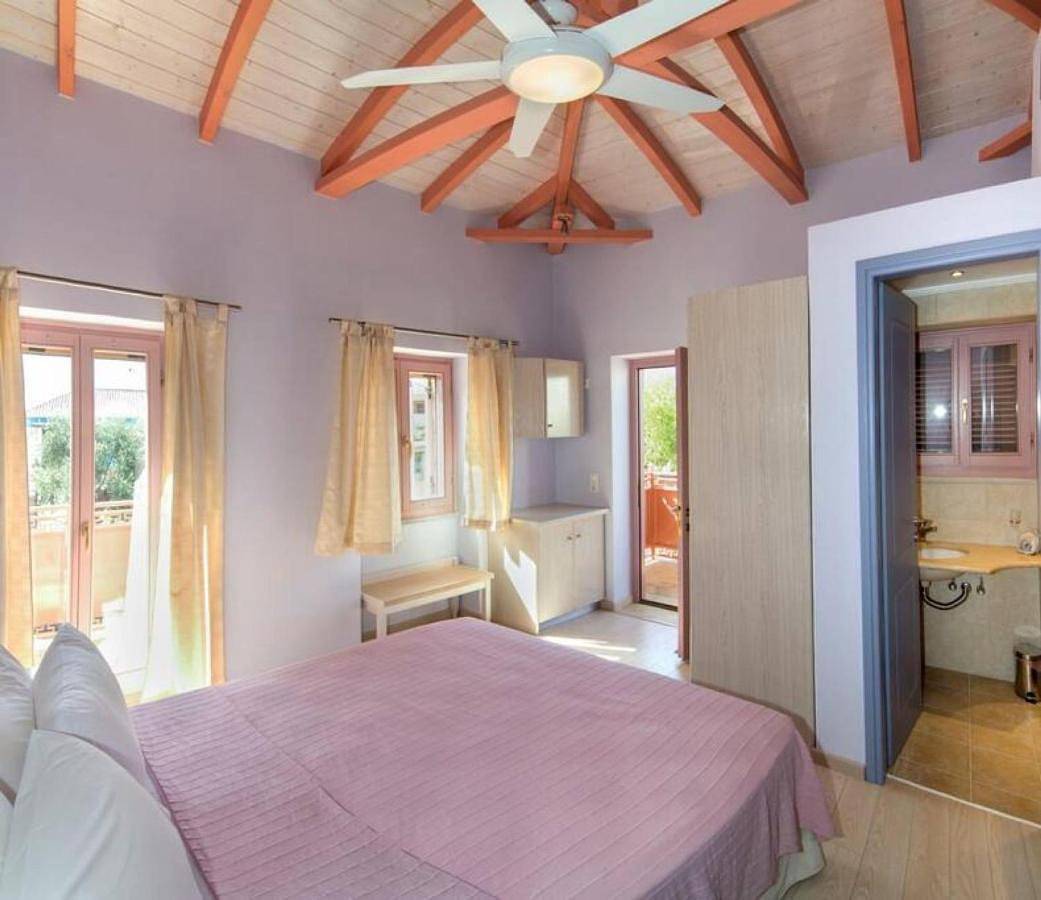 Three-Bedroom Villa in Stoupa, Mani Peninsula