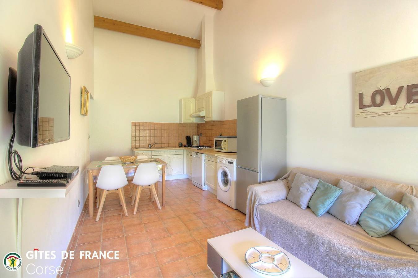 Gîte pour 4 personnes avec terrasse in Casaglione, Région d'Ajaccio