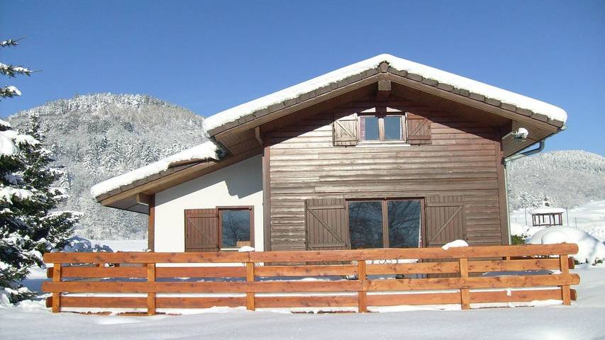 Maison de vacances pour 8 personnes, avec piscine ainsi que jardin et terrasse