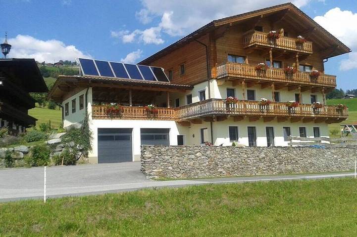 Ferienwohnung für 14 Personen, mit Balkon in Mittersill