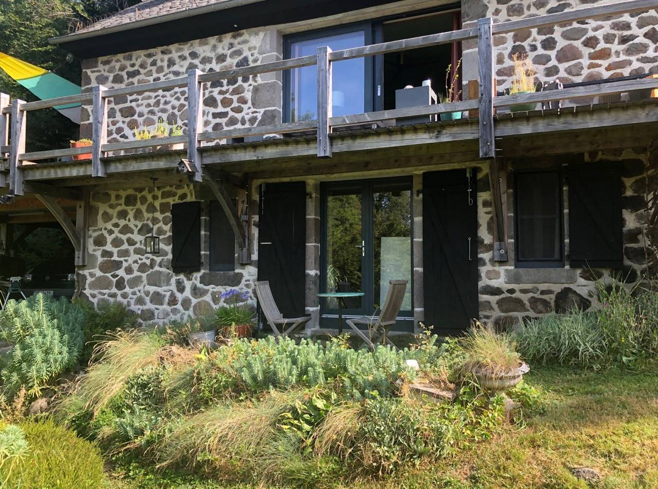 Au Rocher de Combière - Appartement in Mandailles-Saint-Julien, Région d'Aurillac