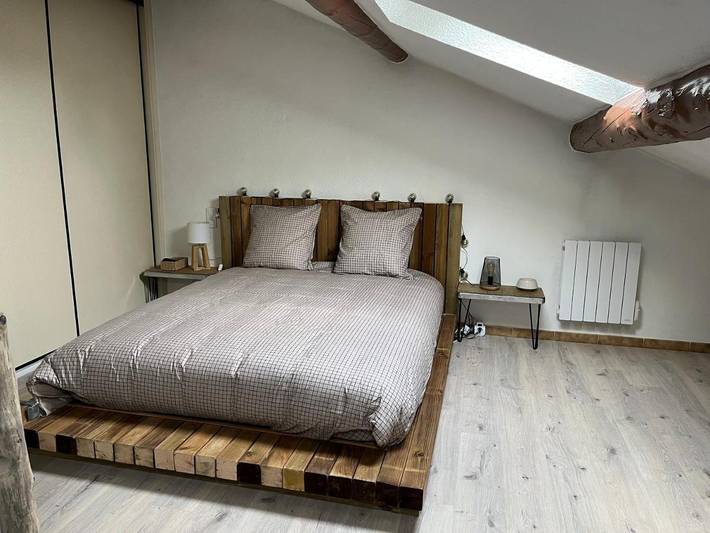 Gîte pour 5 personnes, avec Terrasse ainsi que Piscine et Vue à Entraigues-sur-la-Sorgue - 4