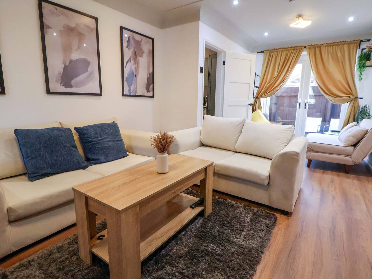 Steam and Stay @ Hoole in Chester, Cheshire West and Chester