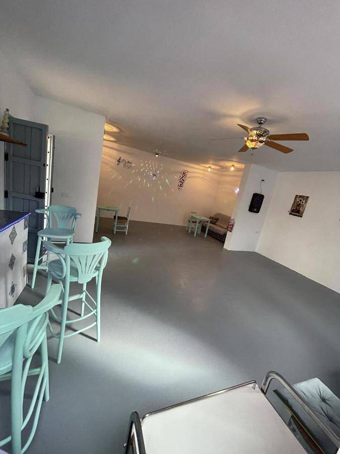 Casa rural para 13 personas, con jardín además de vistas y piscina, Se admiten mascotas en Villanueva de Algaidas - 4