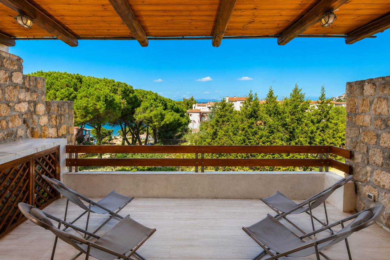 Ganze Wohnung, Ferienwohnung für 4 Personen mit Pool in Baja Sardinia, Arzachena