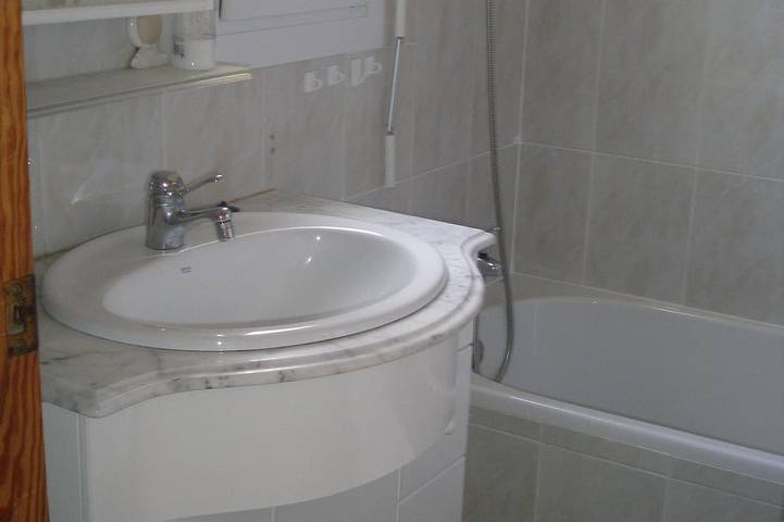 Bungalow für 5 Personen, mit Whirlpool und Garten sowie Terrasse, mit Haustier in Guardamar del Segura - 4