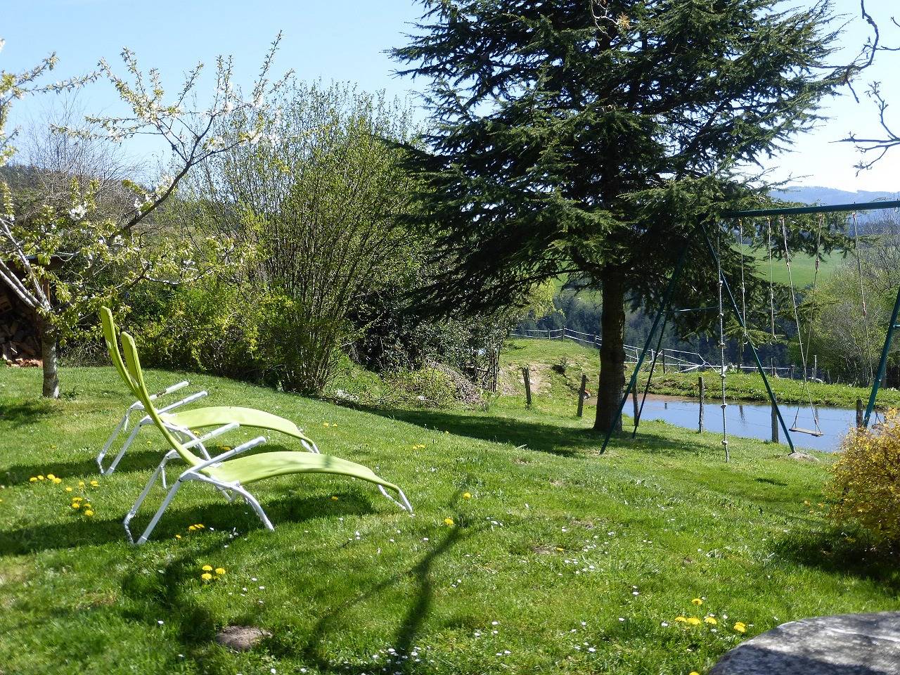 Casa de huéspedes para 4 personas con terraza in Meaux-la-Montagne, Villefranche-sur-Saône region
