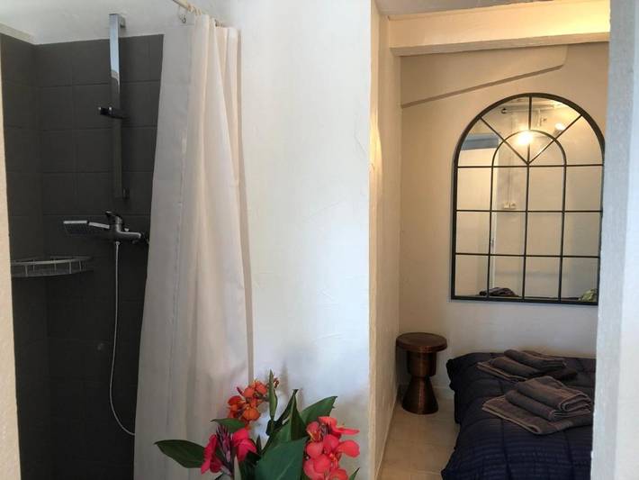 Gîte pour 4 personnes, avec terrasse et vue dans Île du Levant - 3