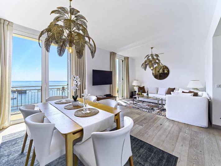 Villa pour 8 personnes, avec Balcon et Terrasse ainsi que Jardin et Vue à Cap-d'Ail