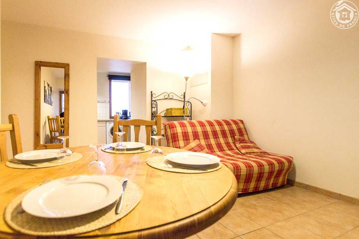 Gîte pour 4 personnes, avec terrasse, animaux acceptés dans Lac du Bourget - 2