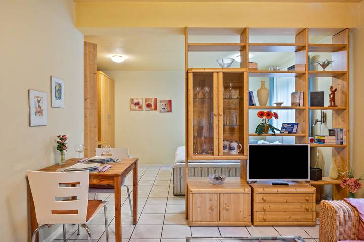 Hel lejlighed, Studio '38 sqm' with Terrace, Shared Garden and Wi-Fi in Unterkirnach, Central Black Forest