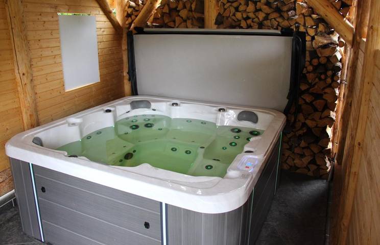 Ferienwohnung für 2 Personen, mit Balkon und Whirlpool sowie Garten und Pool in Frauenstein - 2